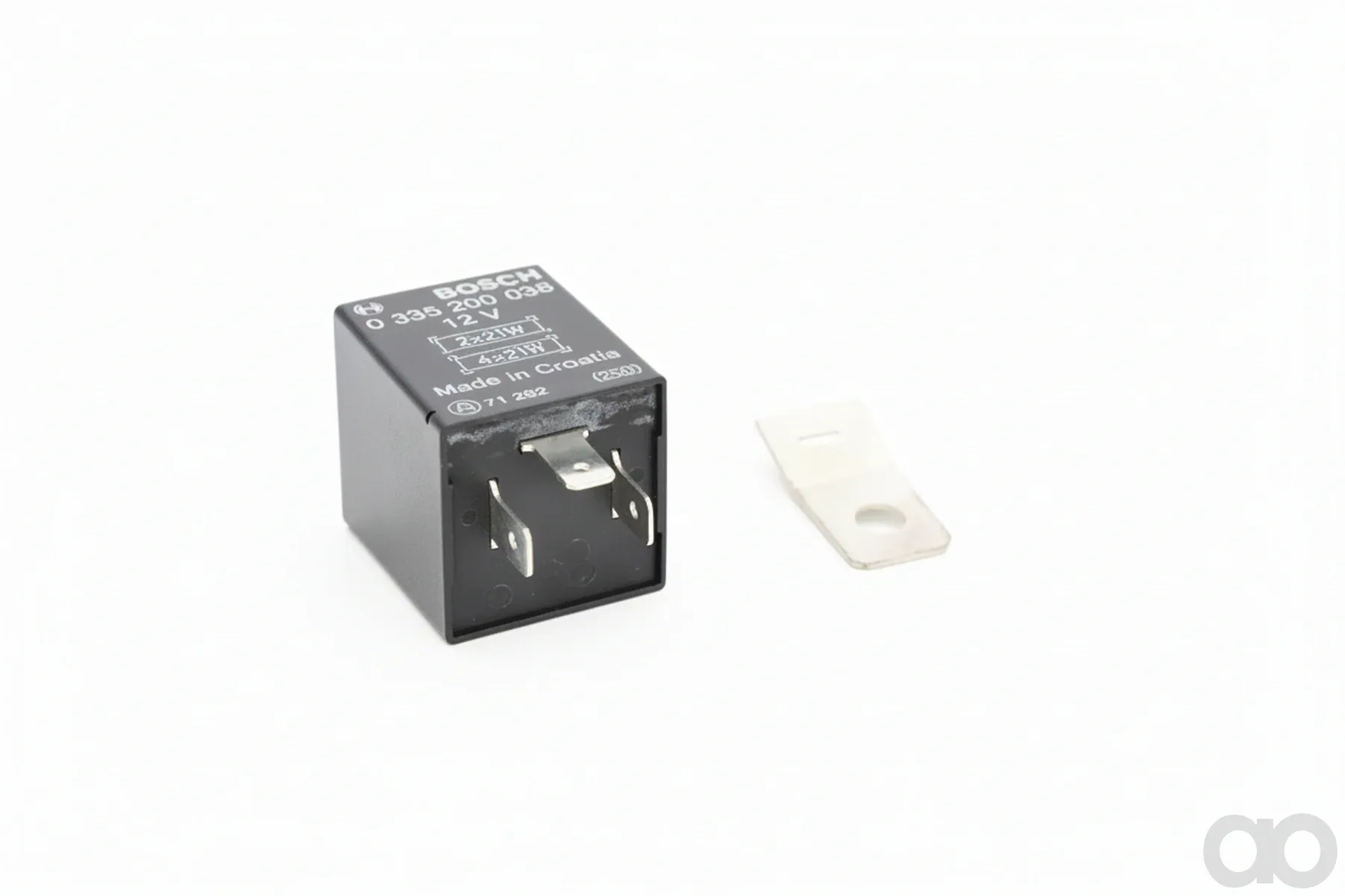 Bosch - 0 335 200 038 - RELAY