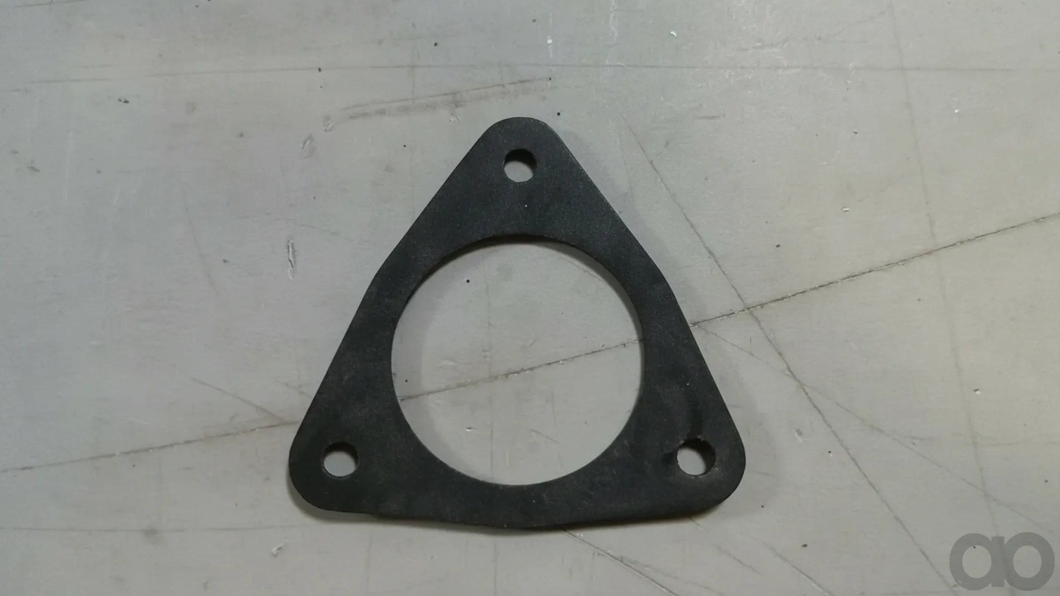 Case IH - 1342832C1 - Gasket