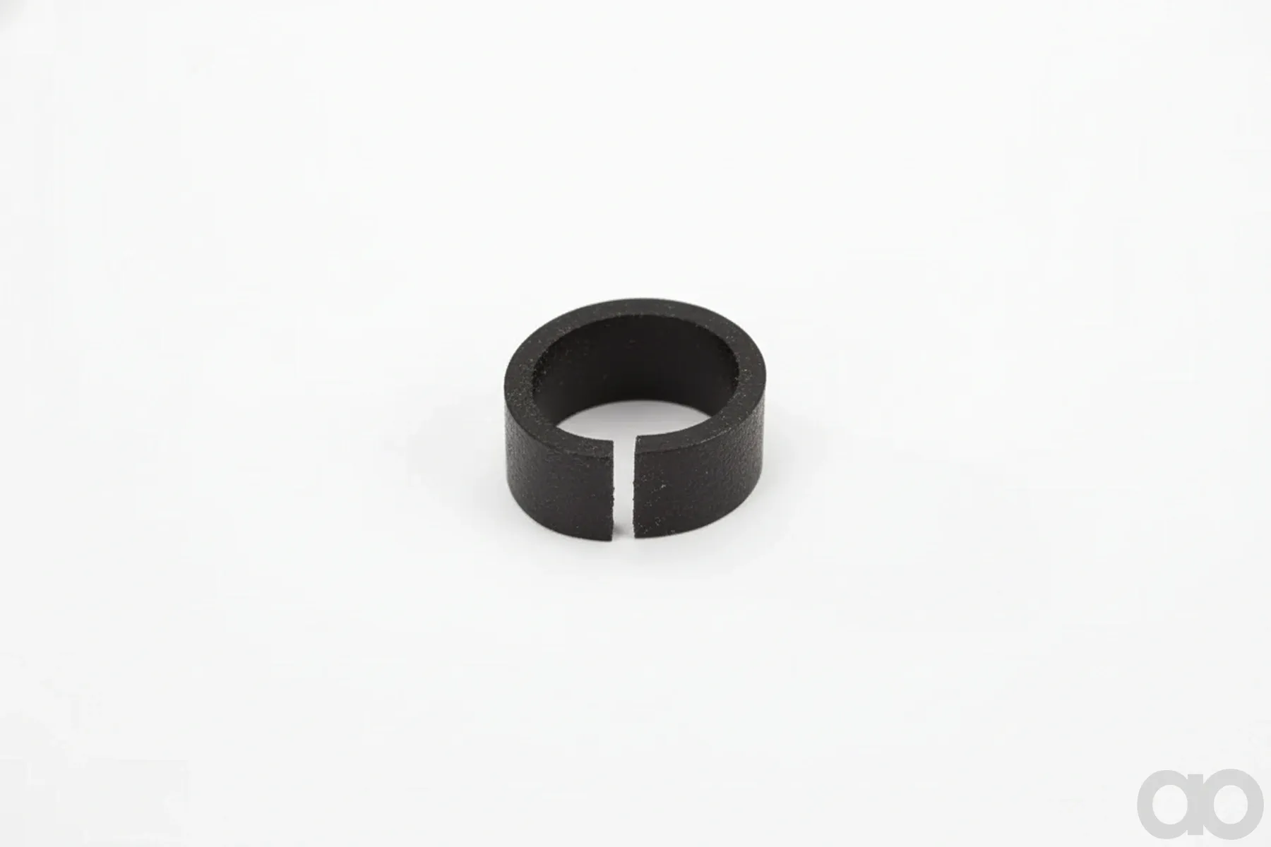 Case IH - 165722C1 - Bushing