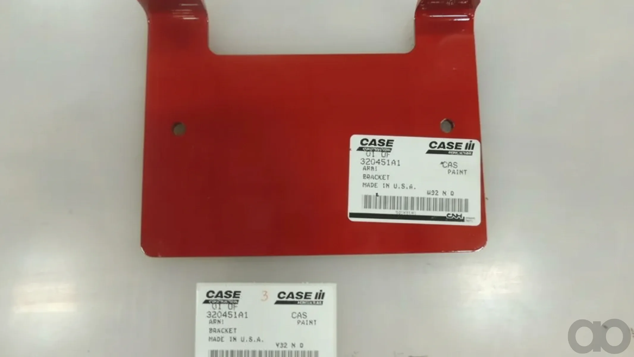 Case IH - 320451A1 - Bracket