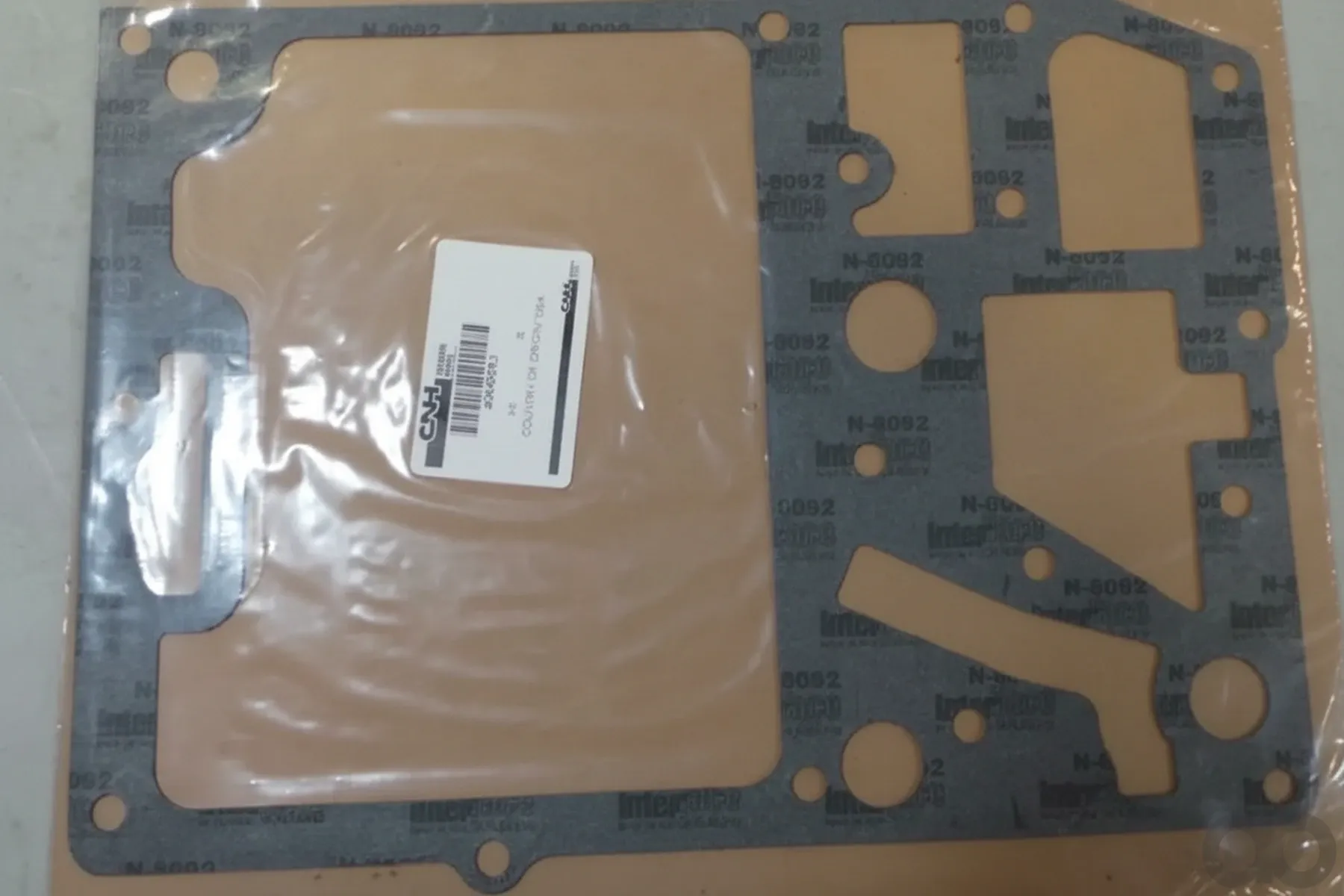 Case IH - 406495R3 - Gasket