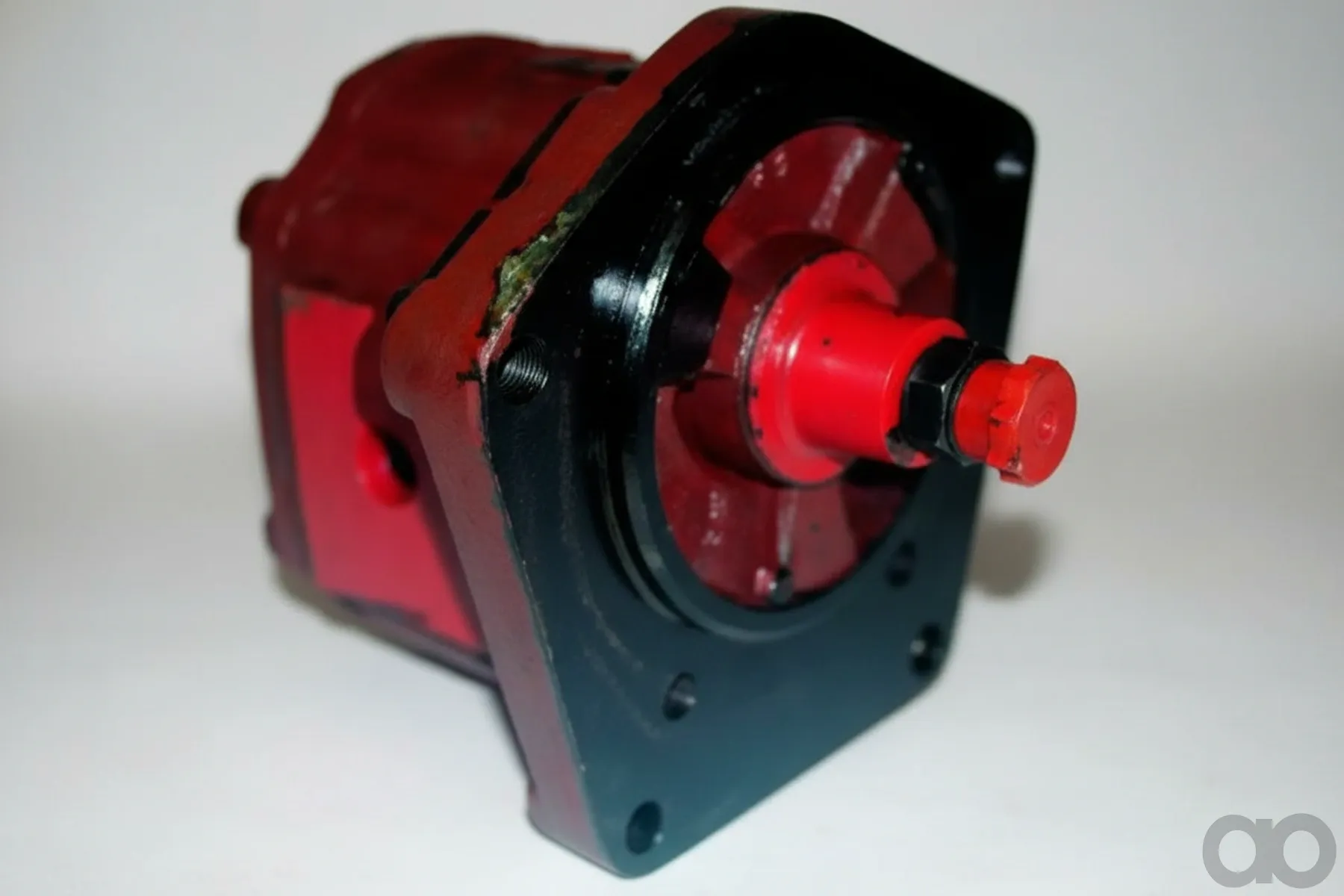 Case IH - 704330R95 - Pump (704330R95)