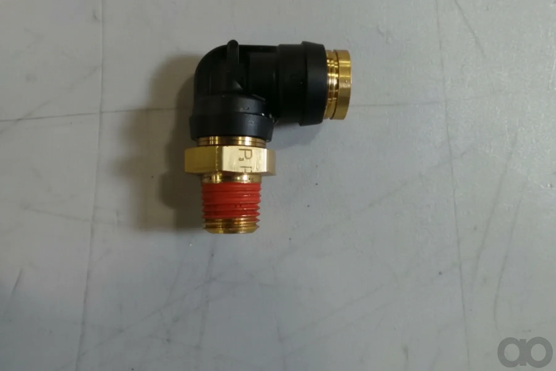 Case IH - 84162975 - Hydraulic Connector