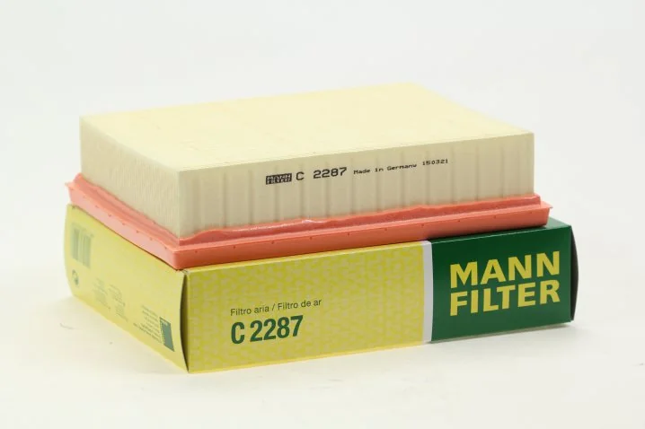 Mann-Filter - C 2287 - Air filter element