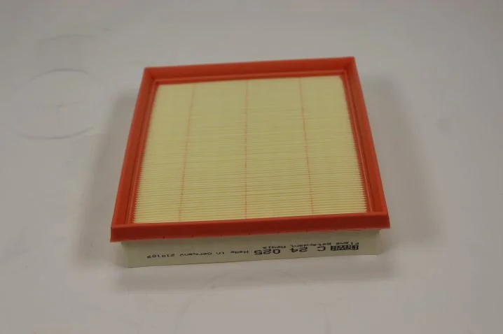Mann-Filter - C 24 025 - Air filter element