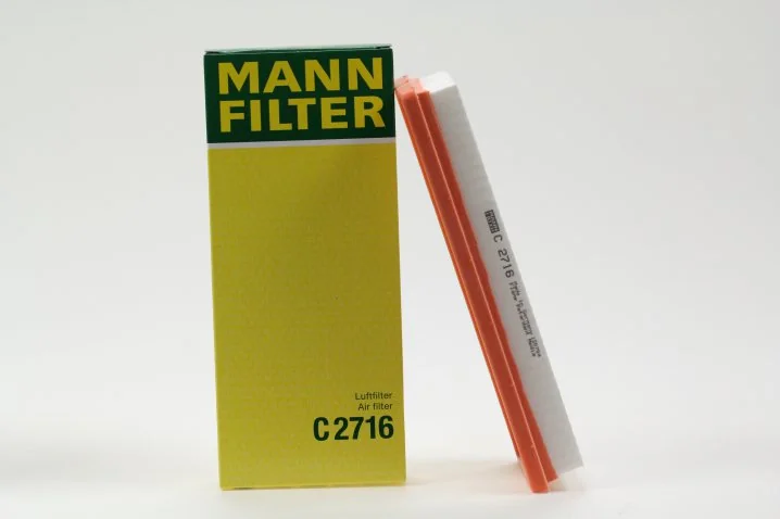 Mann-Filter - C 2716 - Air filter element