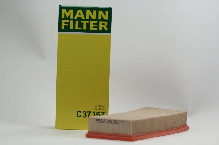 Mann-Filter - C 37 157 - Air filter element