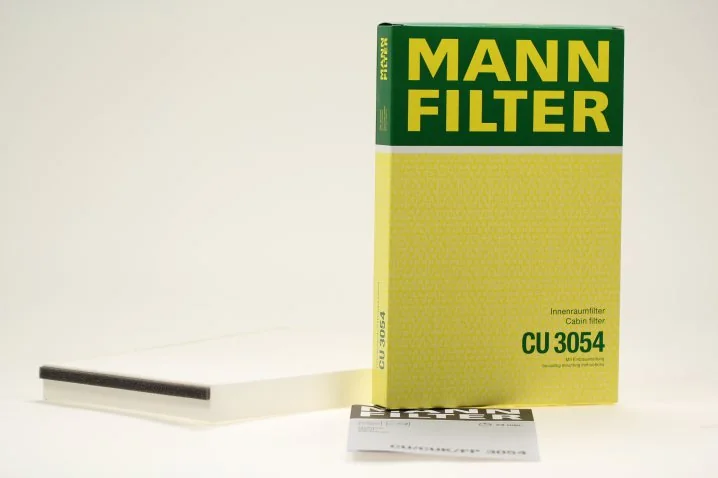 Mann-Filter - CU 3054 - Cabin air filter element
