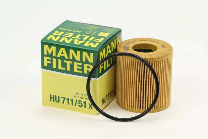 Mann-Filter - HU 711/51 x - Oil filter element (metal-free)