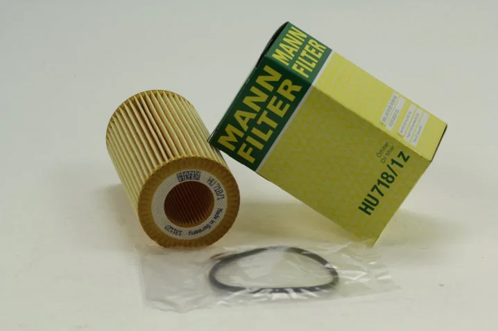 Mann-Filter - HU 718/1 z - Liquid filter