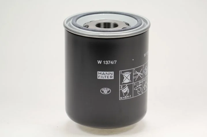 Mann-Filter - W 1374/7 - Oil filter (spin-on)