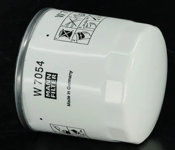 Mann-Filter - W 7054 - Oil filter spin-on