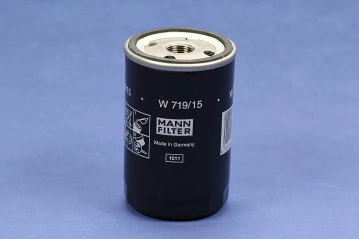 Mann-Filter - W 719/15 - Oil filter (spin-on)