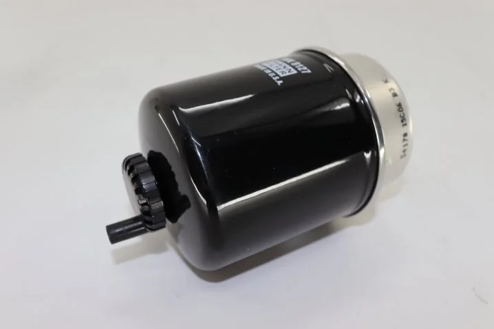 Mann-Filter - WK 8127 - Fuel filter