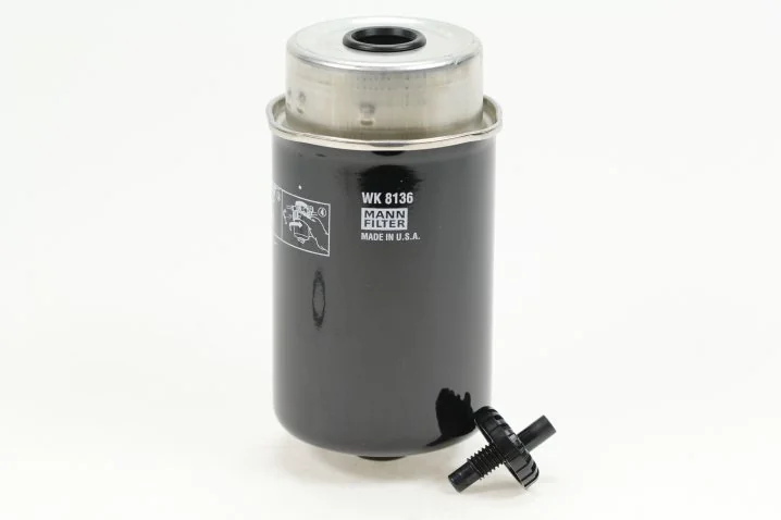 Mann-Filter - WK 8136 - Fuel filter