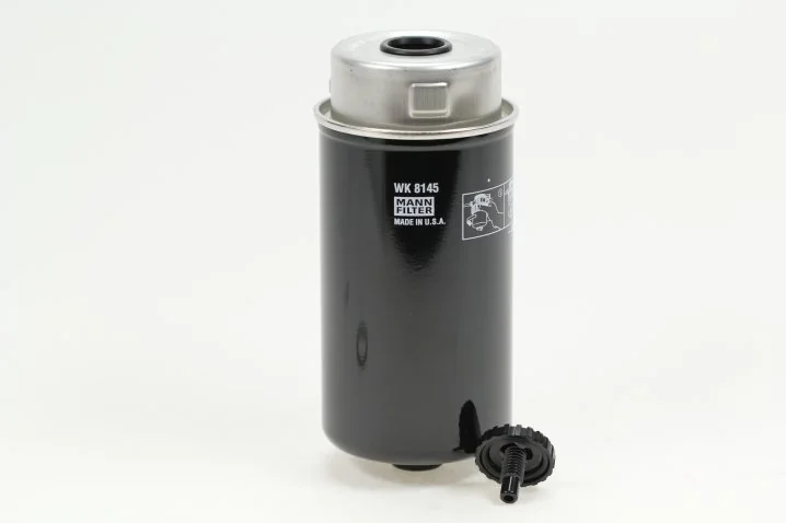 Mann-Filter - WK 8145 - Fuel filter spin-on