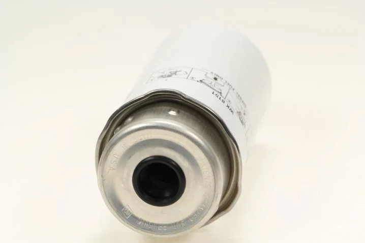 Mann-Filter - WK 8151 - Fuel filter spin-on