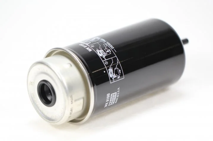 Mann-Filter - WK 8160 - Fuel filter spin-on