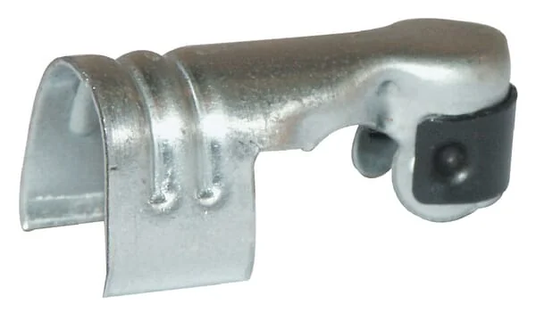 Briggs and Stratton - 493880S - Spark Plug Clamp
