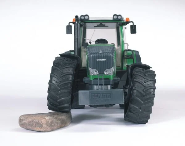 Bruder - U03040 - Fendt 936 Vario Tractor