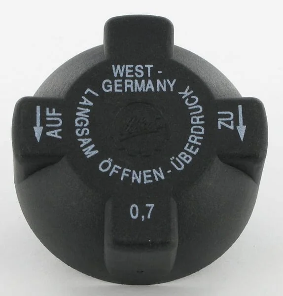 Fendt - G198201050020 - Radiator Cap, Threaded, for Expansion Tank