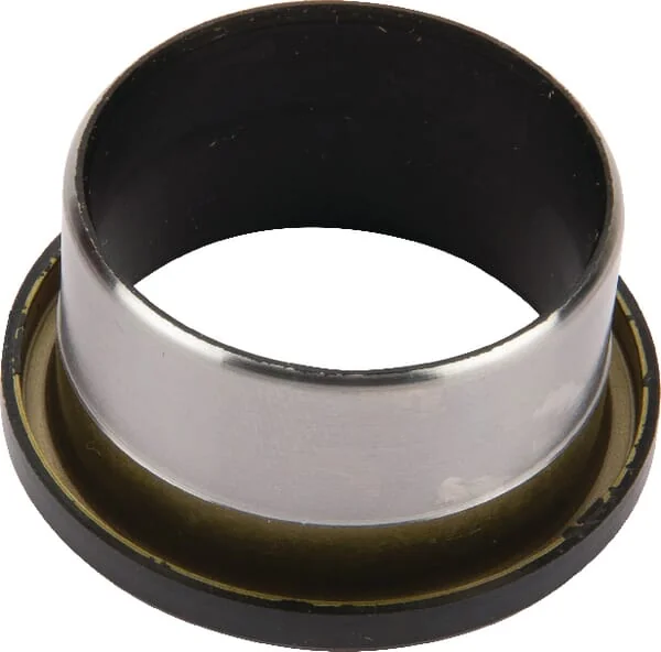 John Deere - M800447 - Sleeve