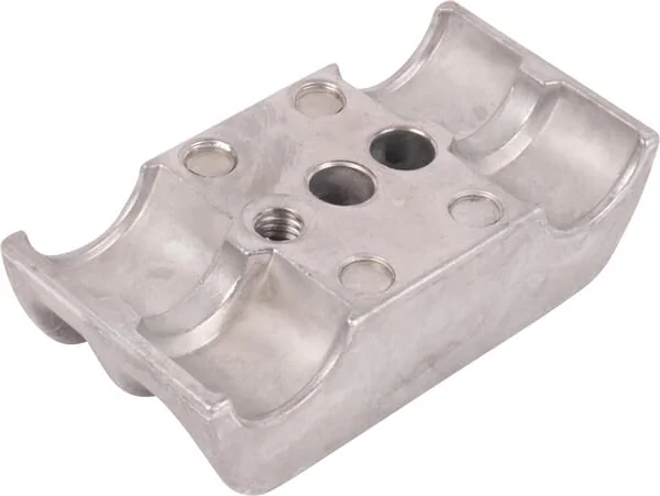 John Deere - R38348 - Half Coupler Half Clamp