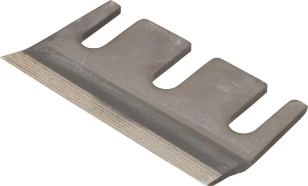 John Deere - Z62075 - Dura-Drum™ Corn Cutterhead Knife, Angled, Right Side