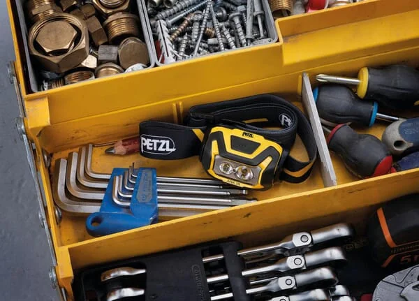 Petzl - E071AA00 - Aria 2R Headlamp 600L