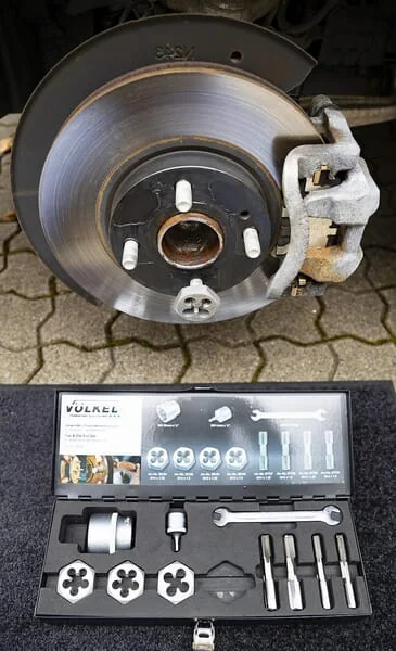 Völkel - 48647VOL - Tap & Hexagon Die Nut Set