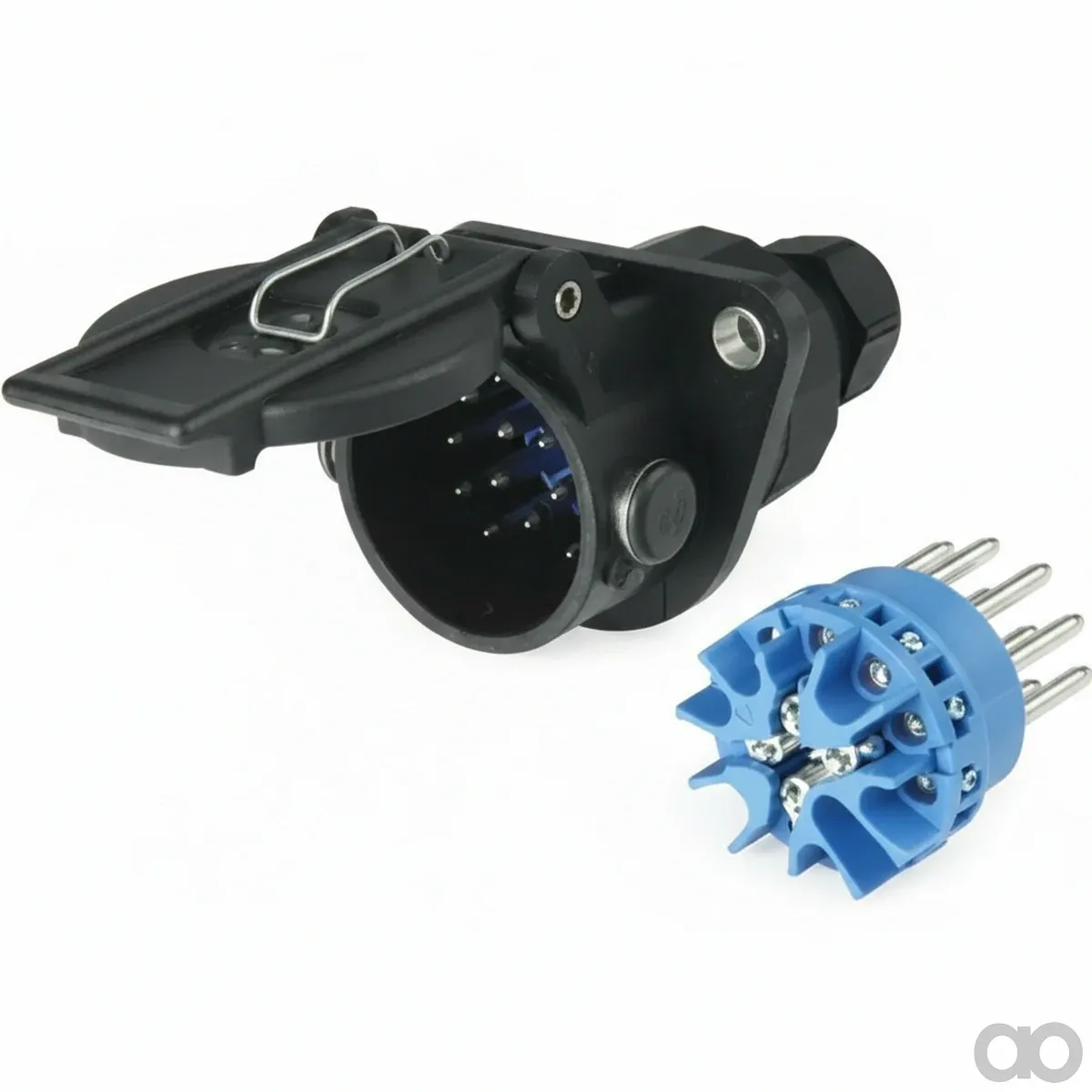Herth Buss - 51305639 - SOCKET