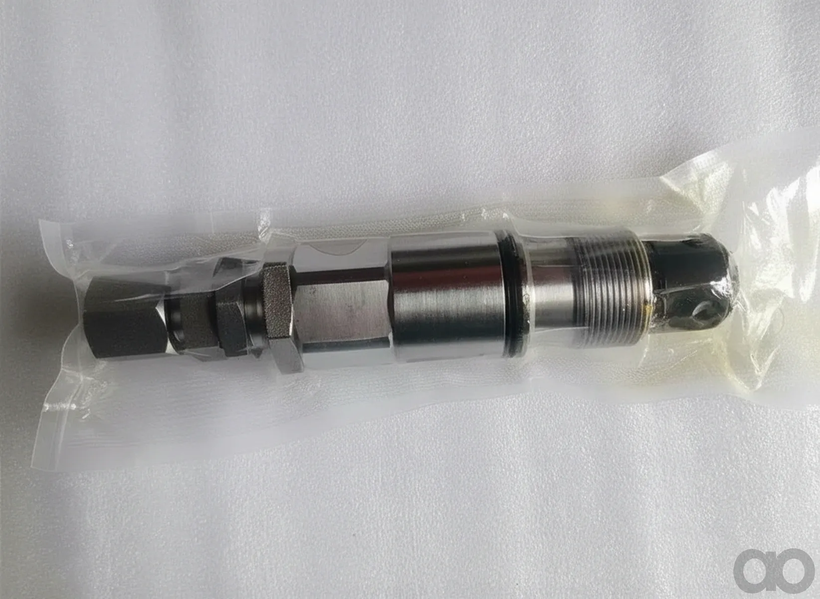 Hitachi - 4469383 - Overpressure valve block ZX470