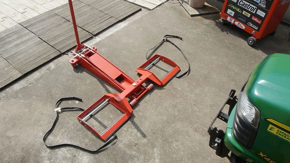 Cliplift - 0110004_1 - Pro 800 KGS Hydra Mower Lift