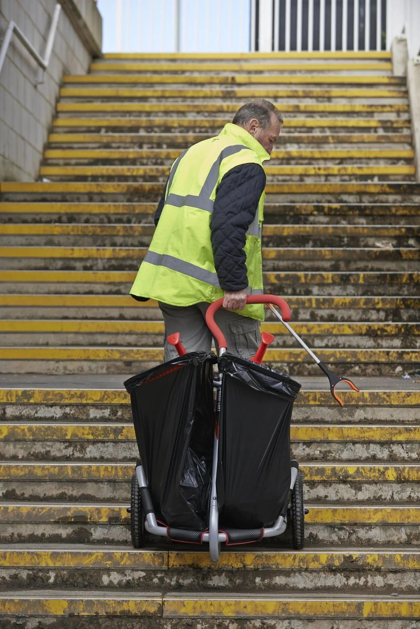 Helping Hands - LP2133 - Streetmaster Pro Waste Picker 85 CM