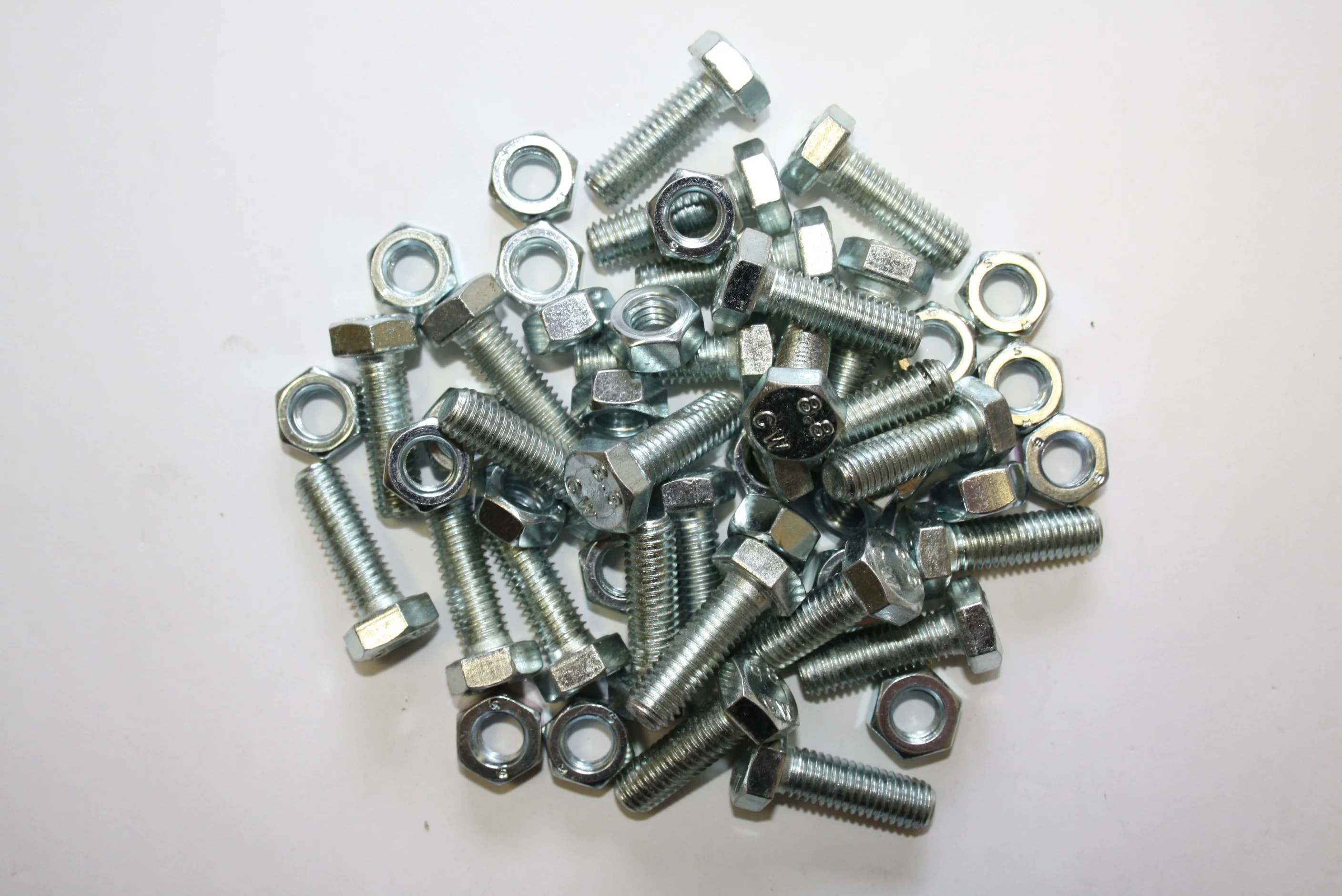 Vert Import - 4774 - Bolt 8x25 Screw 6.8 + Nut For Cutters