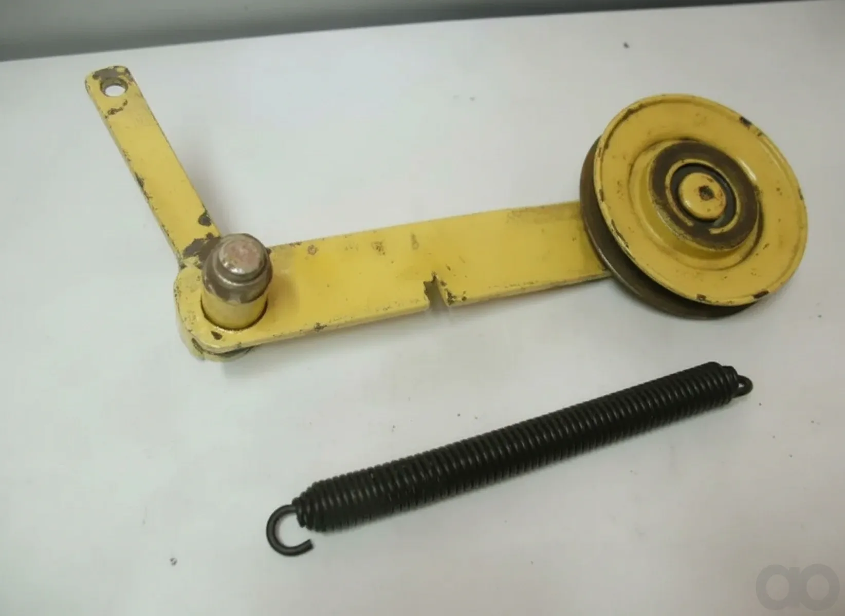 John Deere - AM127430 - Arm - ARM, SEC. SPRING (E-COAT)