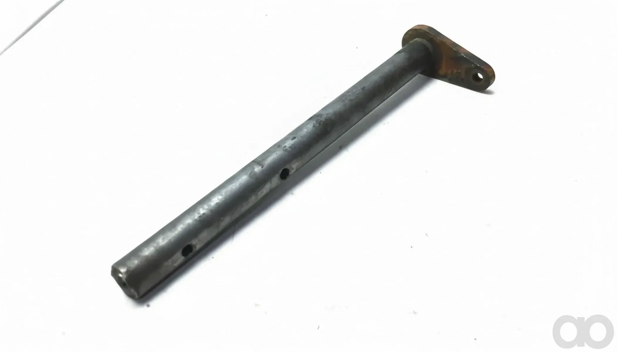 John Deere - AT19837 - Shaft - SHAFT,CLUTCH FORK W/ARM