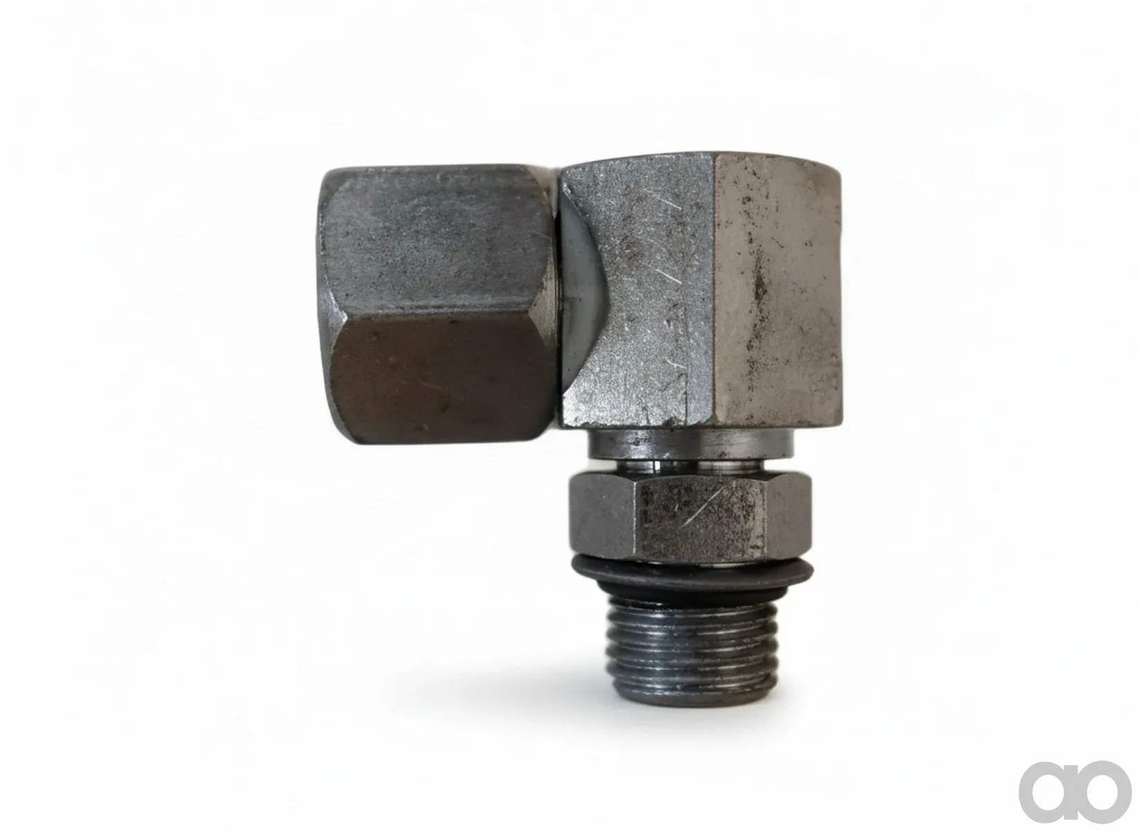 John Deere - AU11669 - Elbow Fitting