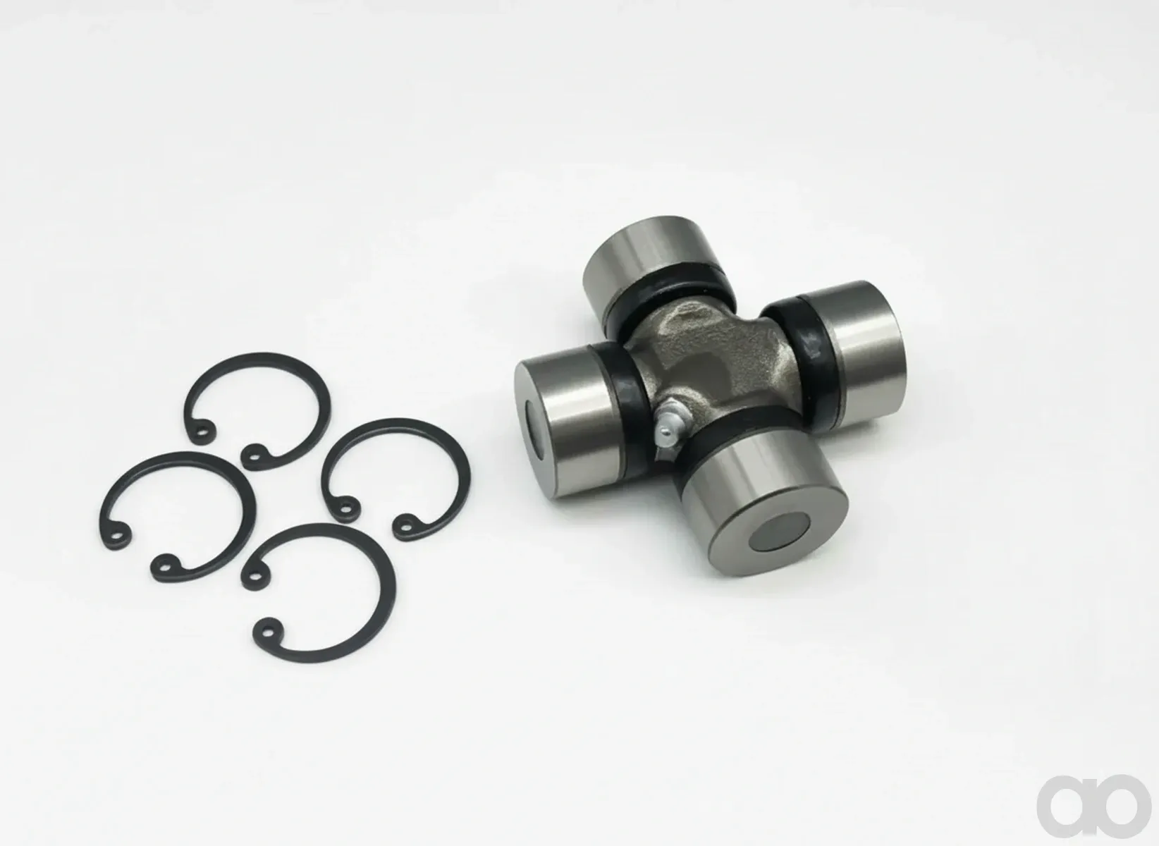 John Deere - ER040872 - Cross And Bearing Assembly
