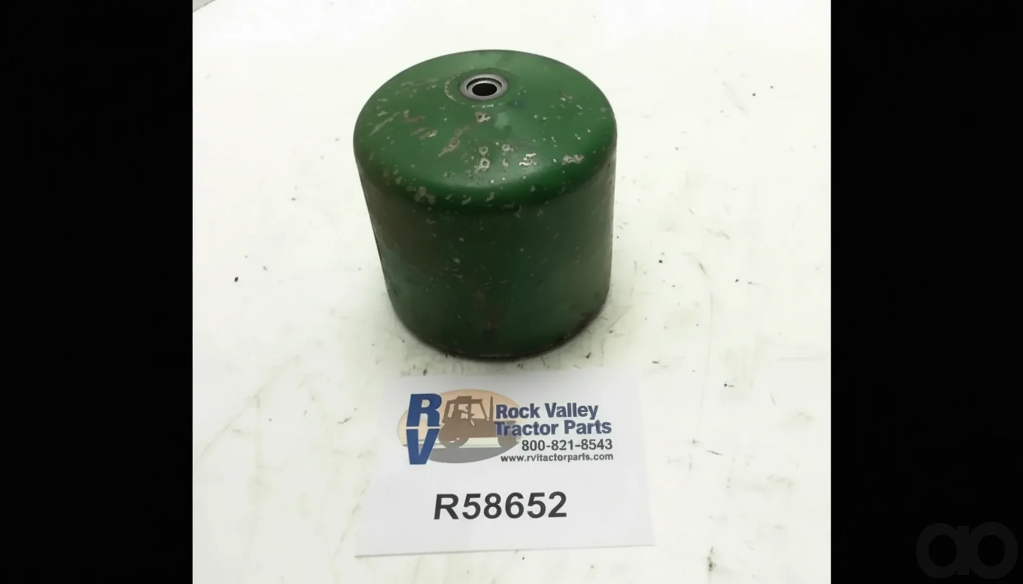 John Deere - R58652 - Cover - COVER,OIL FILTER
