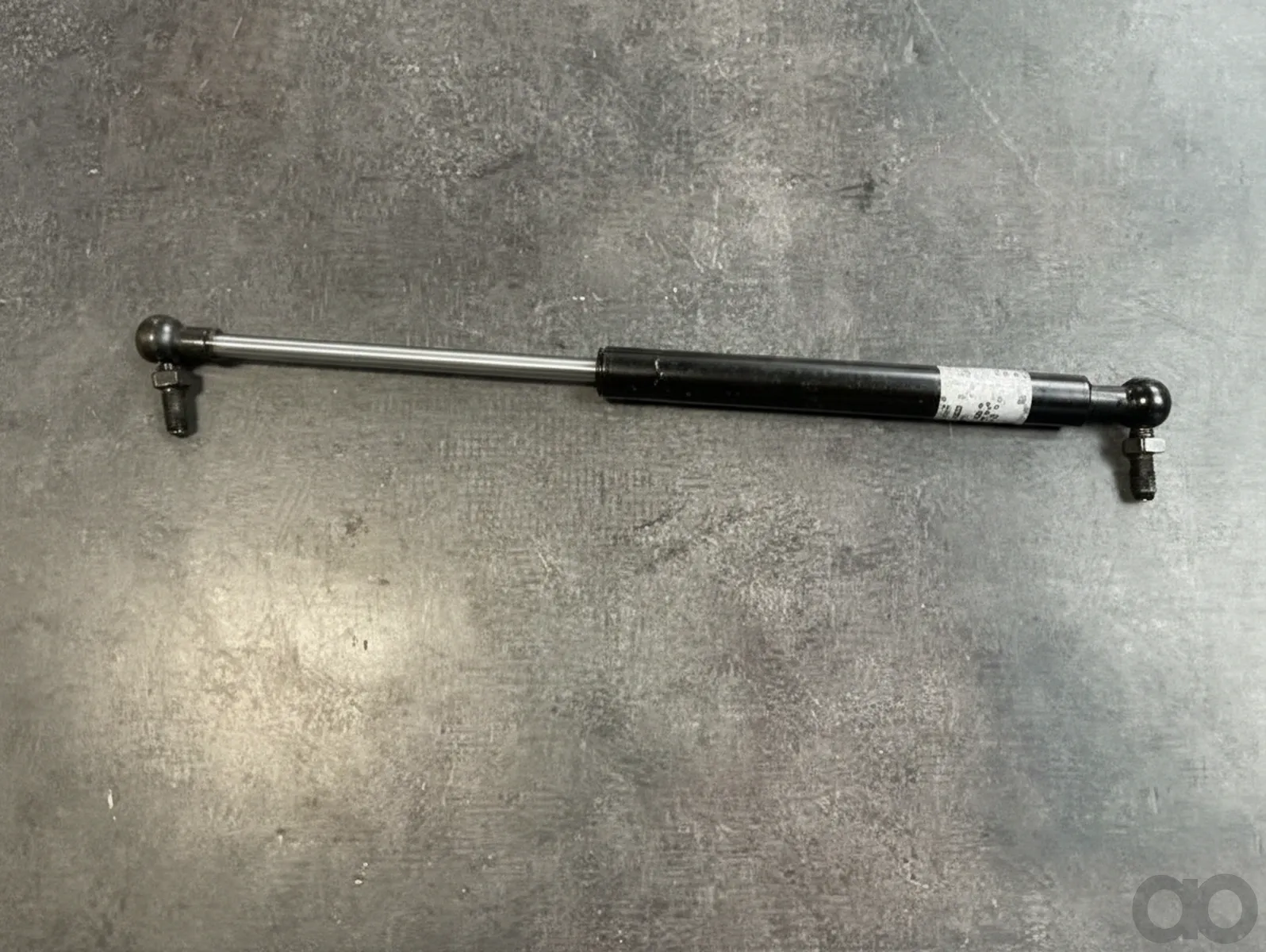 Kubota - K630463370 - Gas Spring