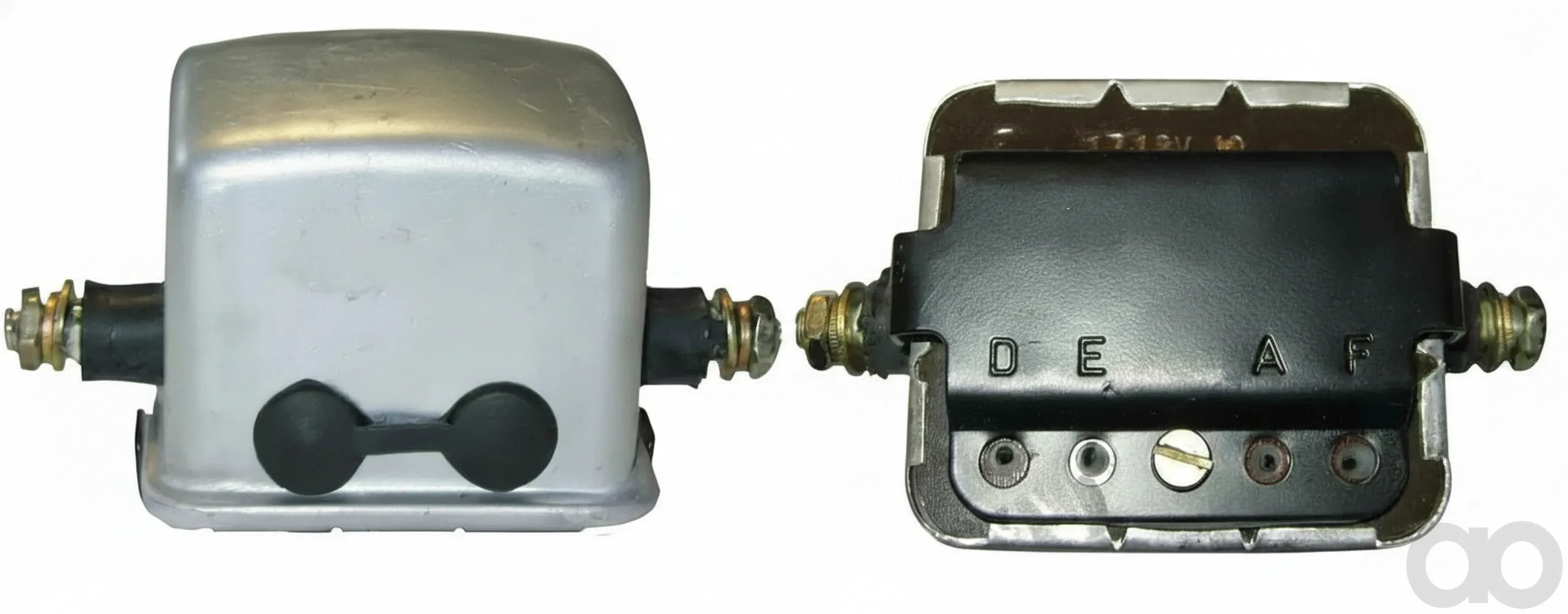 Massey Ferguson - 826788M1 - VOLTAGE REGULATOR