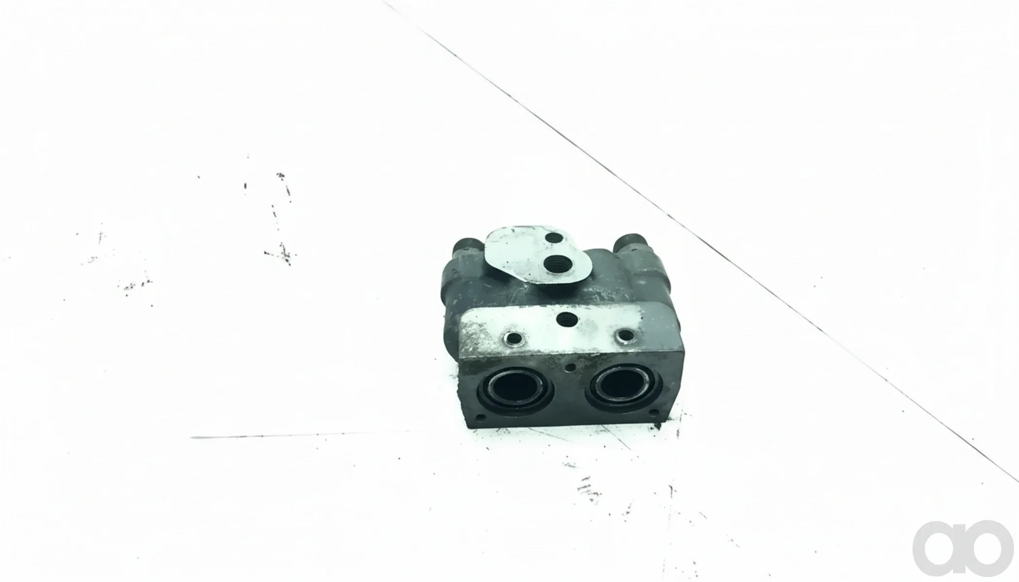 New Holland - 275182A2 - Hydraulic Valve