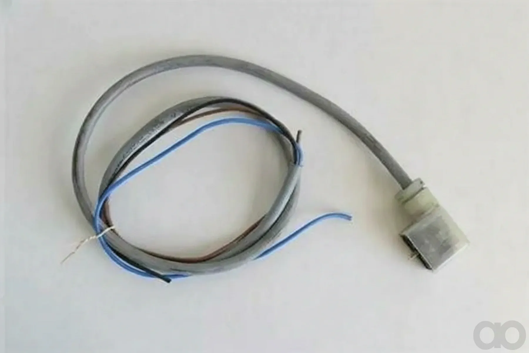 New Holland - 418485A1 - SOLENOID SWITCH