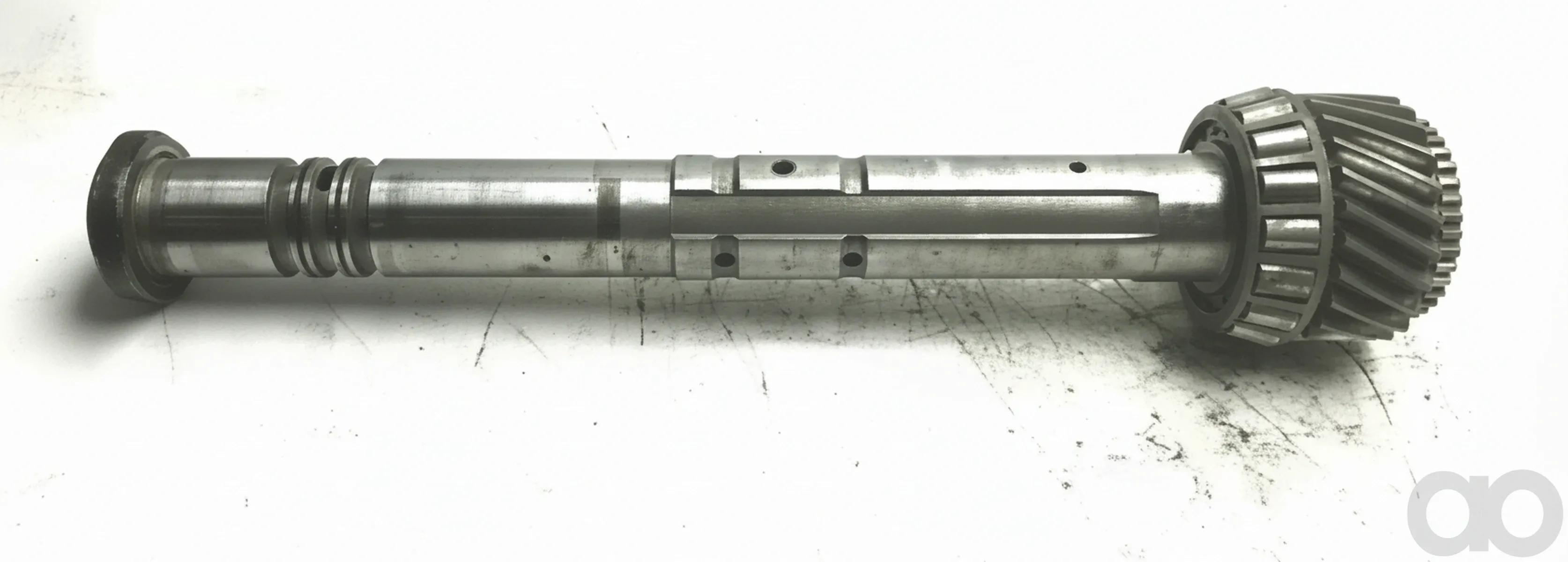New Holland - 5180808 - Main Shaft of Gearbox TM