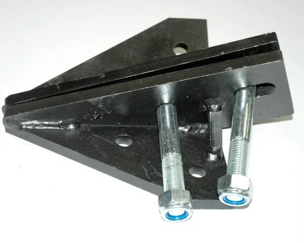 Non Original - CP1476 - Subsoil Wings, Pair With Nuts And Bolts