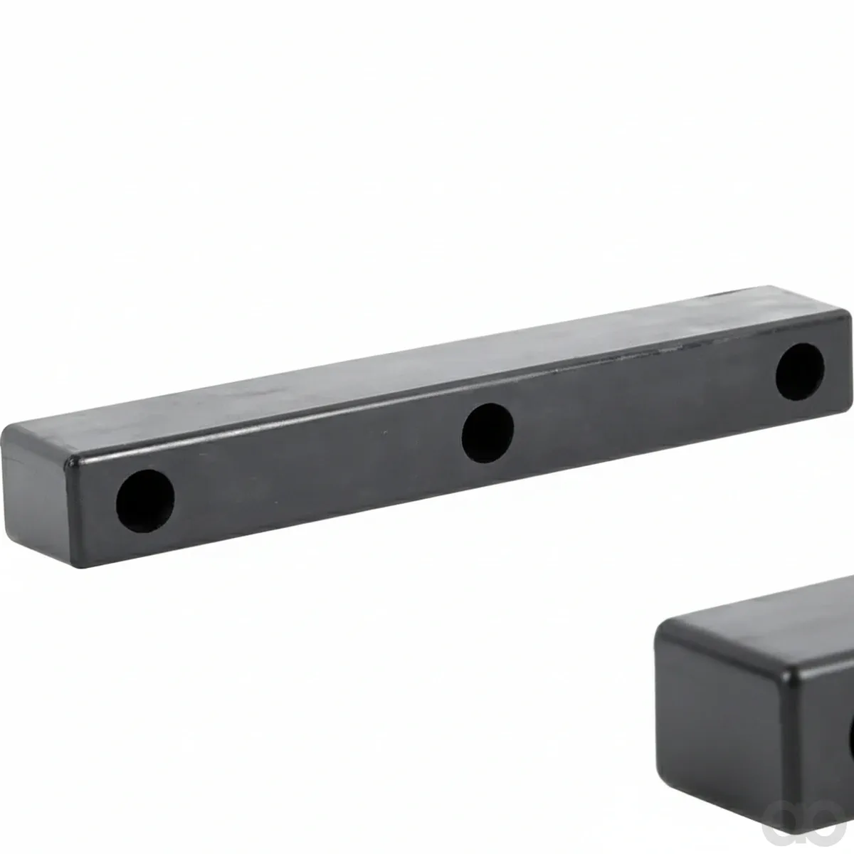 Prillinger-00184128 - Bumper 3 Hole 300X52X80 Mm (00184128)