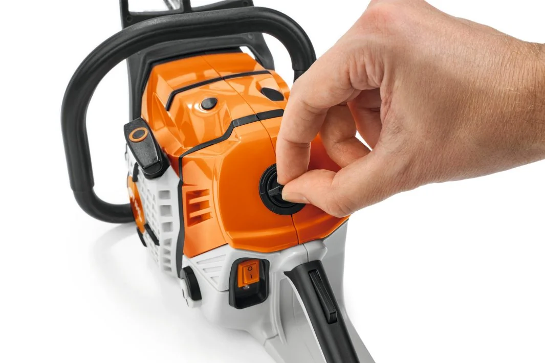 STIHL - 0421-600-0053 - Chainsaw Toy (with Batteries)