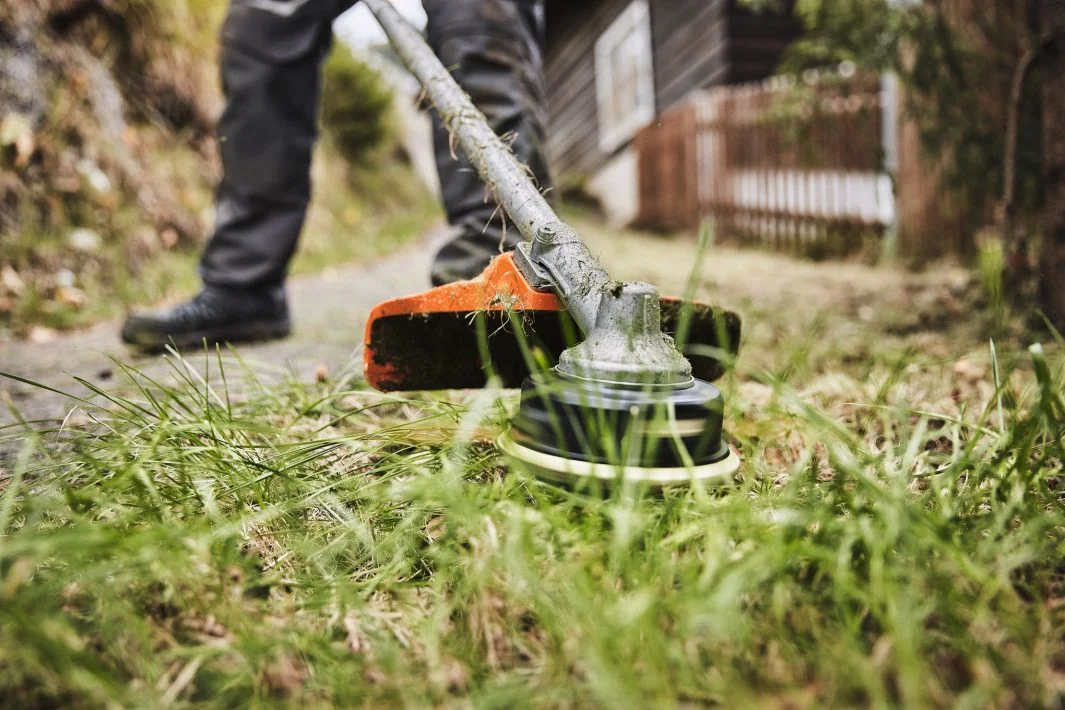 Stihl - 4180-200-0632 - FS-KM Mechanical Brushcutter, AutoCut 27-2