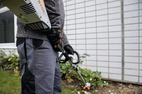 STIHL - FA02-200-0006 - Cordless Brushcutter RGA 140